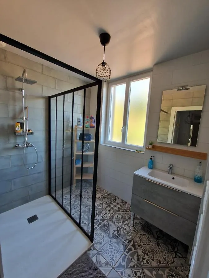 Blaye-Les-Mines Appartement Spacieux, Wifi ,Cafe A Volonte فرنسا